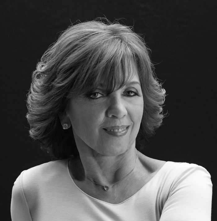 Photo of author Nora Roberts